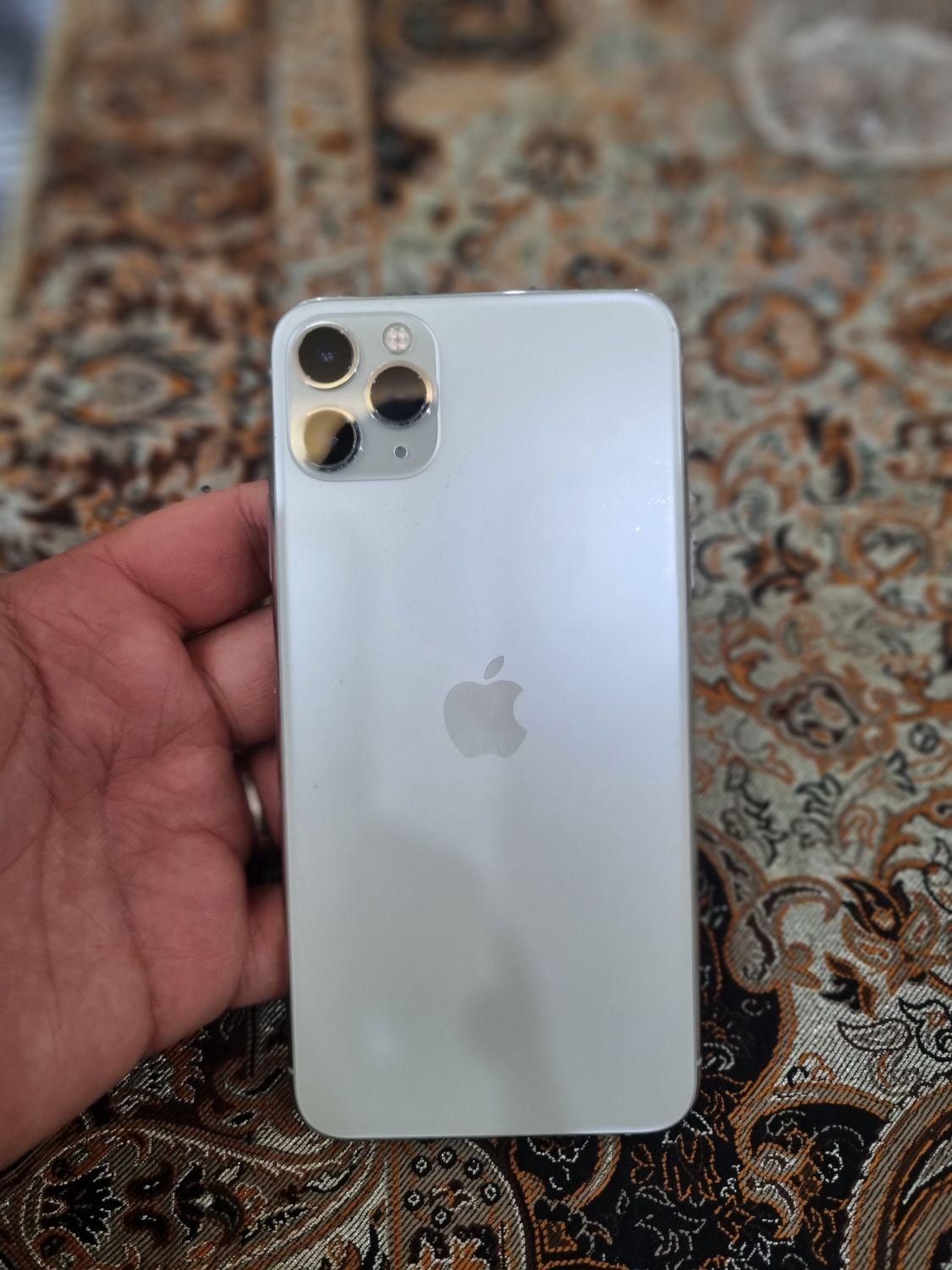 اپل iPhone 11 Pro Max با حافظهٔ ۲۵۶ گیگابایت|موبایل|رشت, رودبارتان|دیوار
