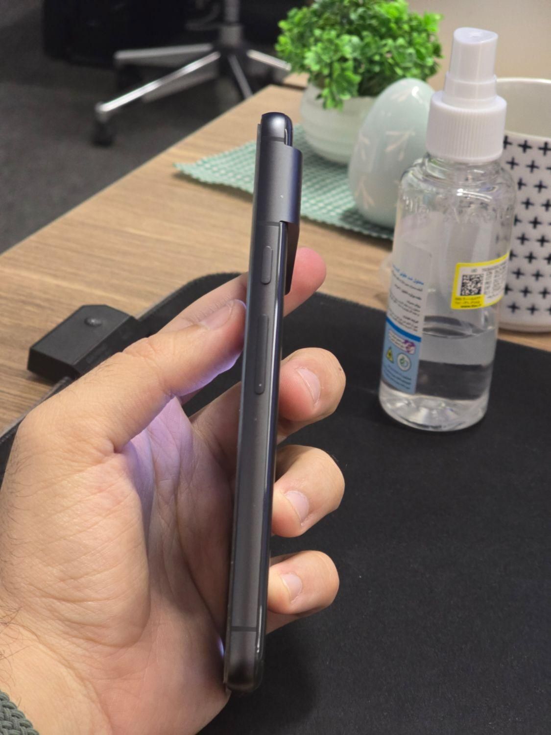 گوگل pixel 8 با حافظهٔ ۲۵۶ گیگابایت|موبایل|تهران, توانیر|دیوار