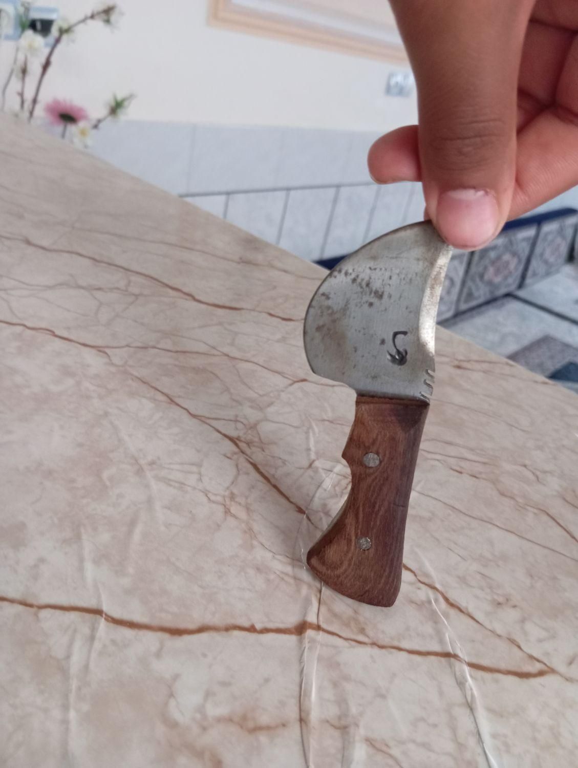 چاقو درحد نو|ابزارآلات|الیگودرز, |دیوار