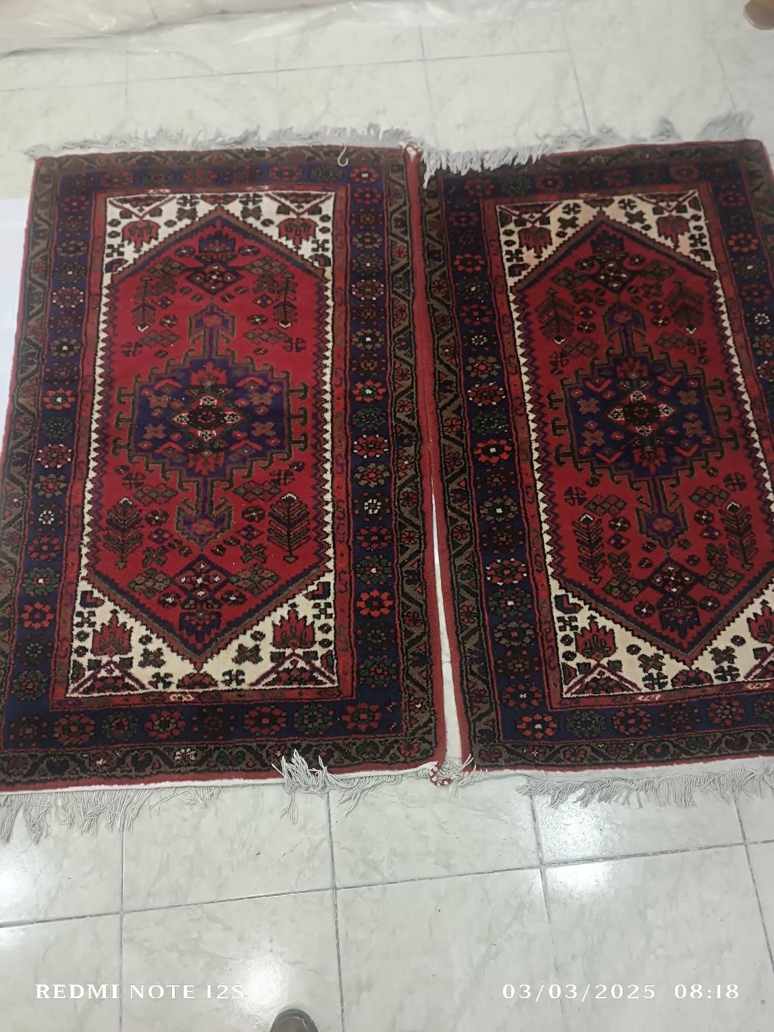یک جفت زرع و نیم|فرش|تهران, هروی|دیوار