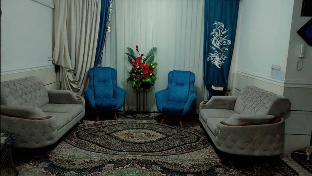 پرستار به یک نفر خانم نیازمندیم گلشهر|استخدام درمانی، زیبایی، بهداشتی|کرج, گلشهر|دیوار