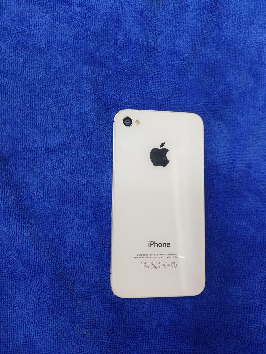 اپل iPhone 4s با حافظهٔ ۱۶ گیگابایت|موبایل|تهران, جمهوری|دیوار