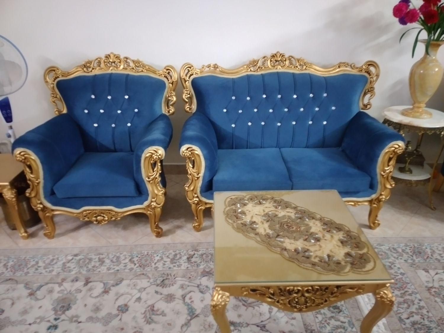 مبل استیل در حد نو تلفن برنجی|مبلمان خانگی و میز عسلی|تهران, استاد معین|دیوار
