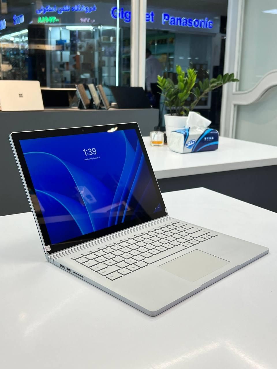 SURFACE BOOK 2 لپ تاپ چند منظوره جذاب|رایانه همراه|تهران, میدان ولیعصر|دیوار