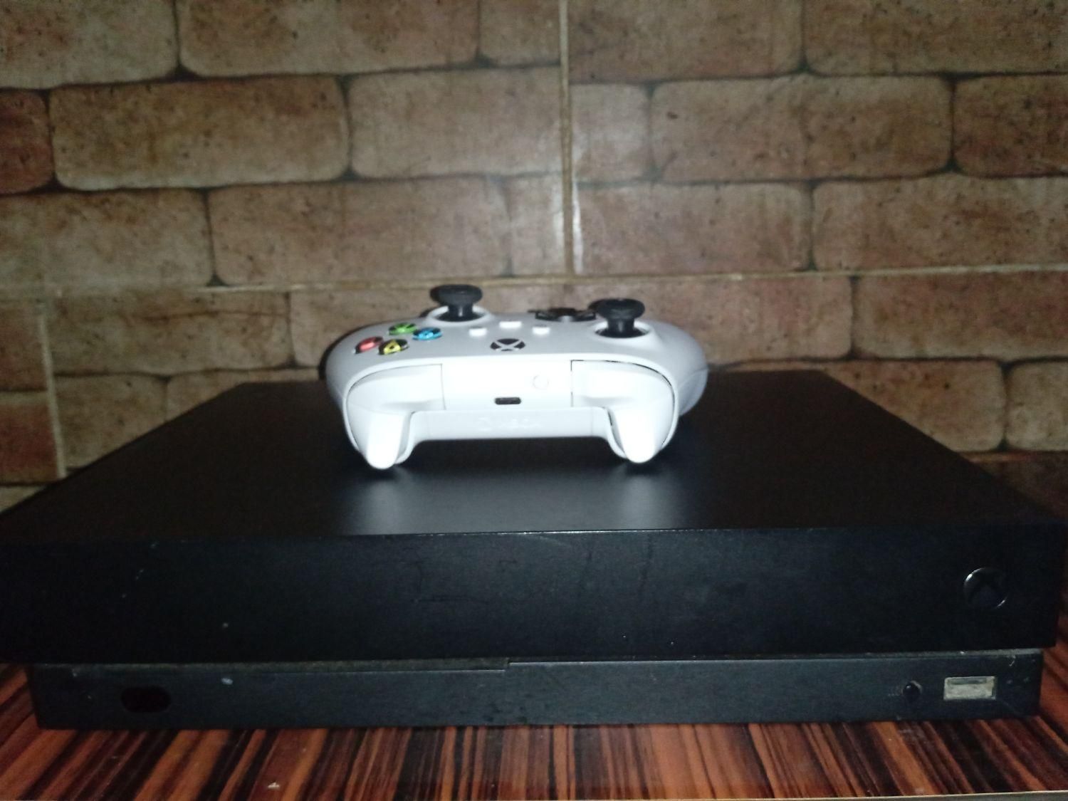 کنسول بازی xbox one x|کنسول، بازی ویدئویی و آنلاین|بندرعباس, |دیوار