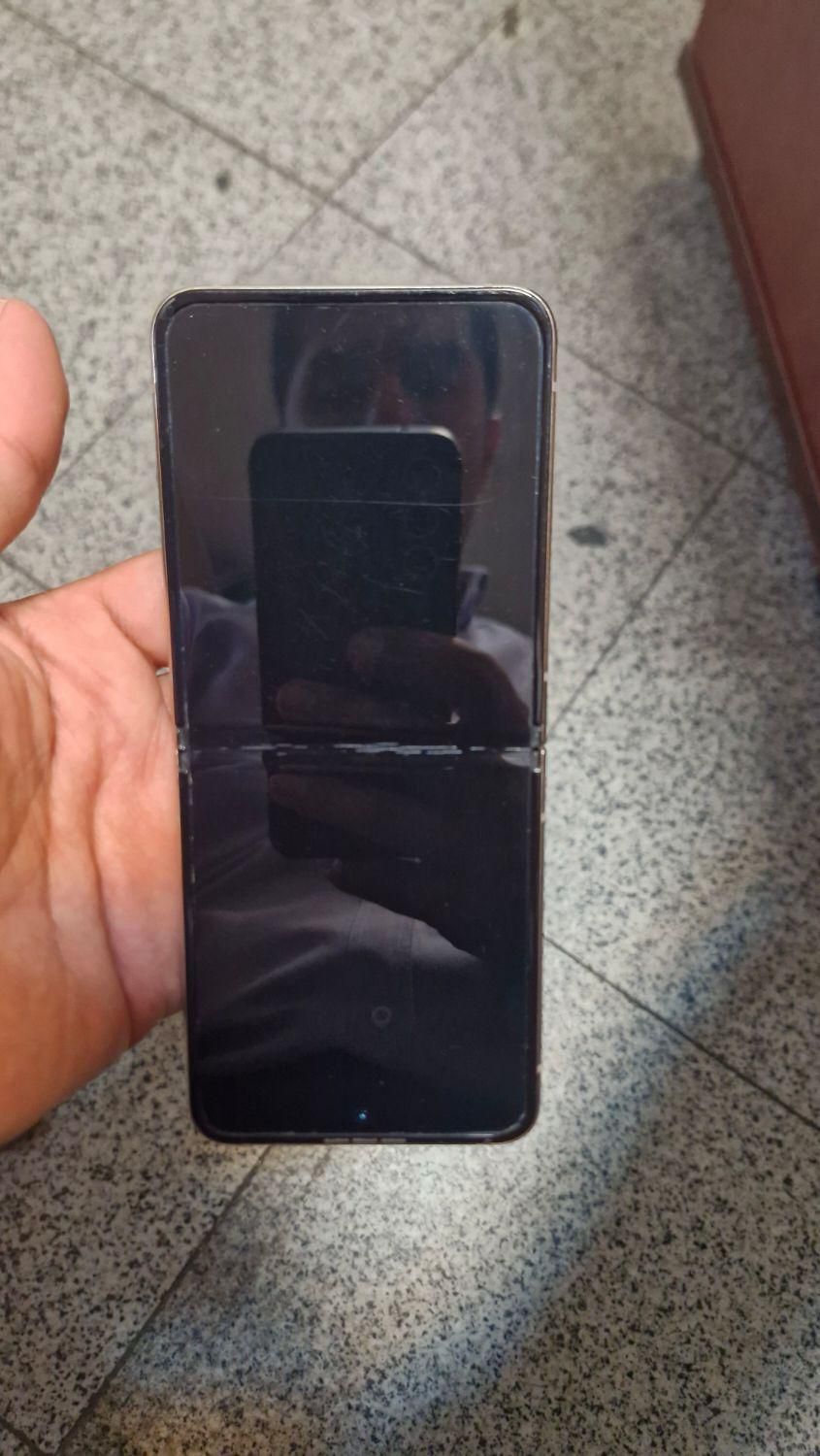 سامسونگ Galaxy Z Flip4 با حافظهٔ ۲۵۶ گیگابایت|موبایل|تهران, ایوانک|دیوار
