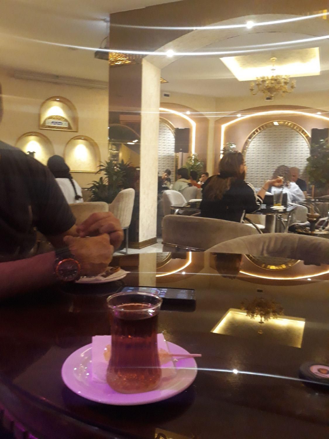 ۳۵۰ رستوران سنتی باتجهیزات|اجارهٔ مغازه و غرفه|تهران, میدان انقلاب|دیوار