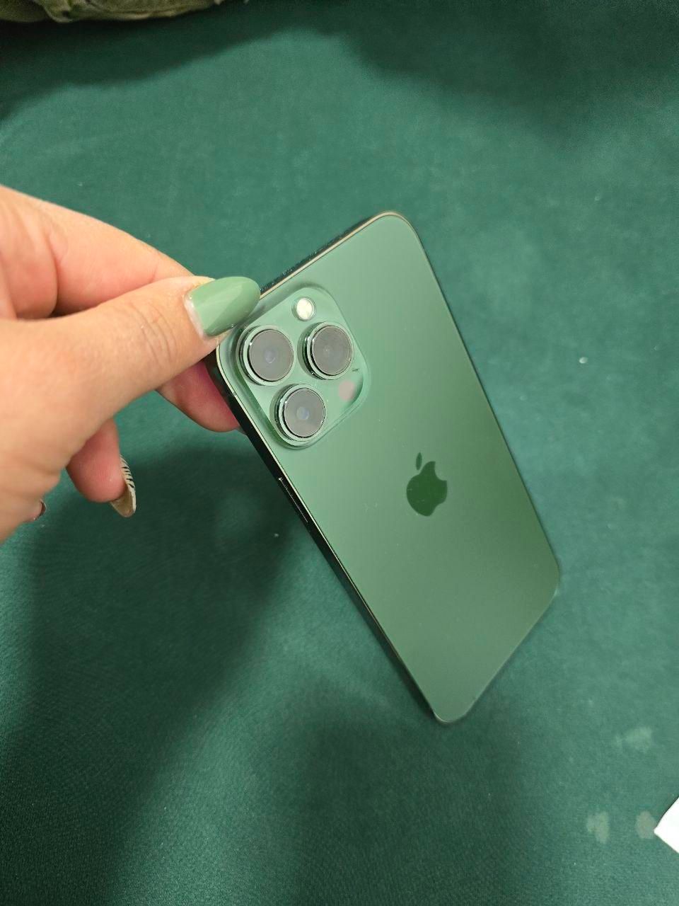 اپل iPhone 13 Pro Max با حافظهٔ ۲۵۶ گیگابایت|موبایل|تهران, قلمستان|دیوار