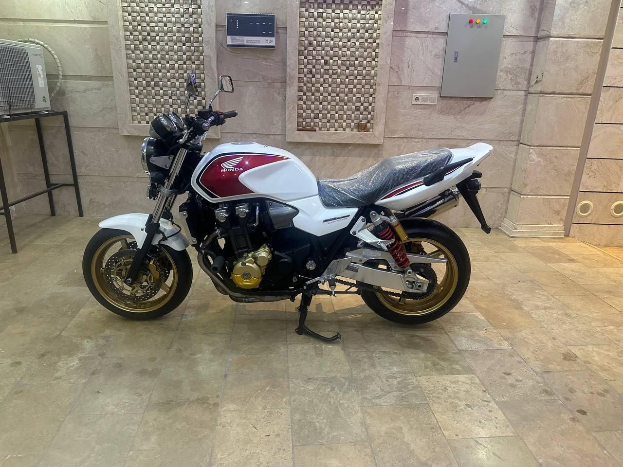 cb1300 سی بی|موتورسیکلت|تهران, آجودانیه|دیوار