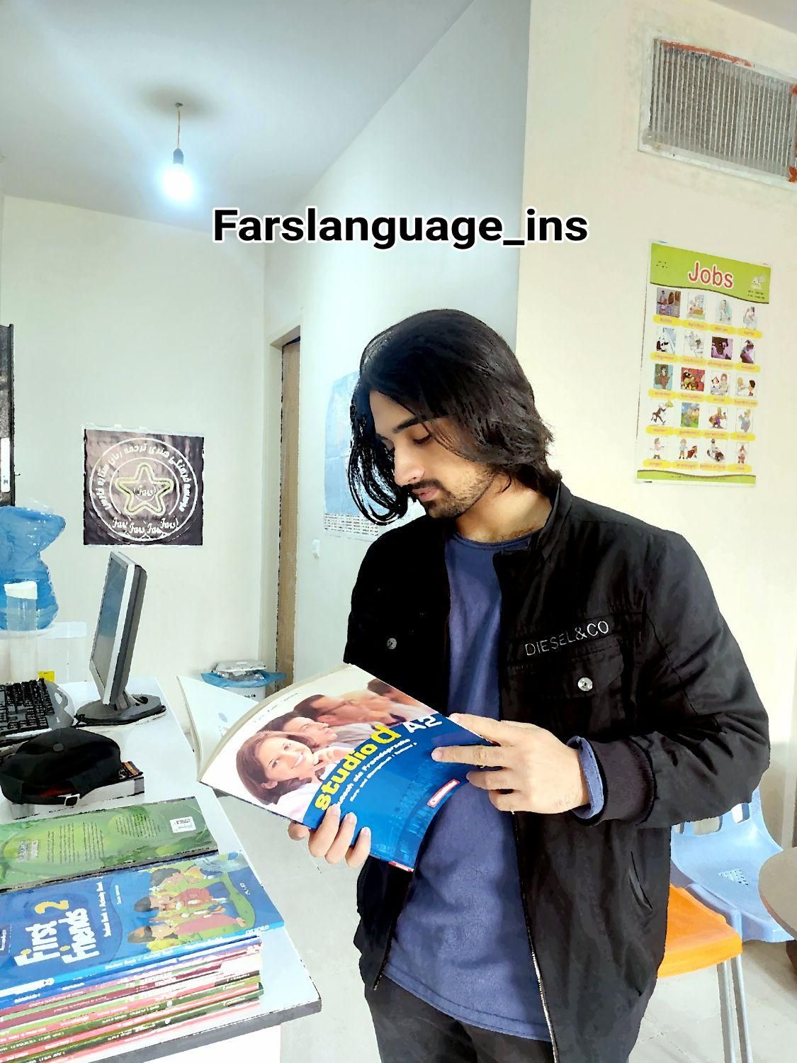 آموزش مکالمه زبان انگلیسی(چت)نیتیو ایتالیایی ترکی|خدمات آموزشی|شیراز, زند|دیوار