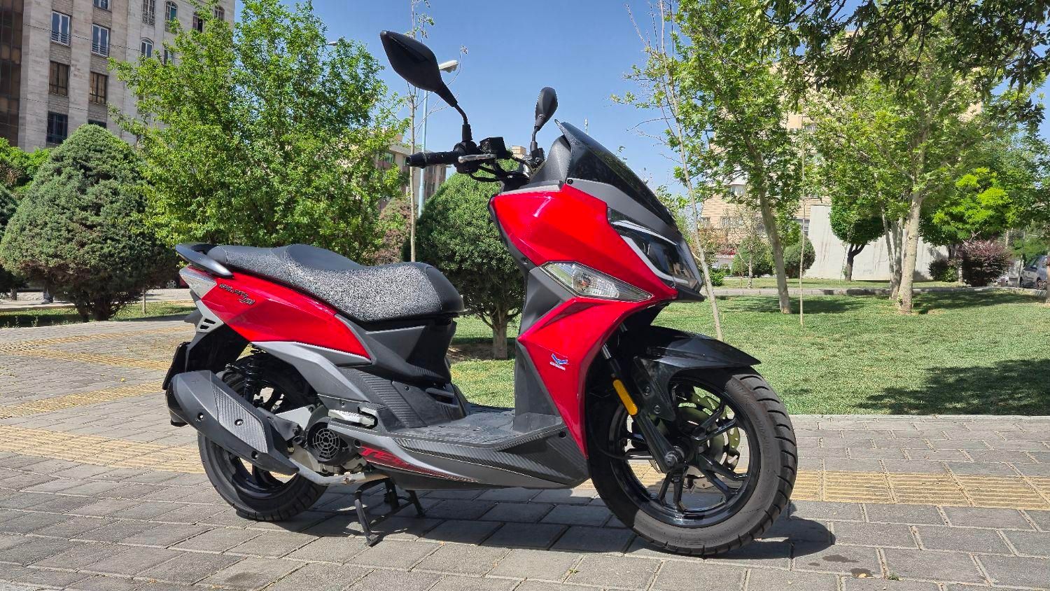 sym j200 آخر ۱۴۰۲|موتورسیکلت|تهران, سعادت‌آباد|دیوار
