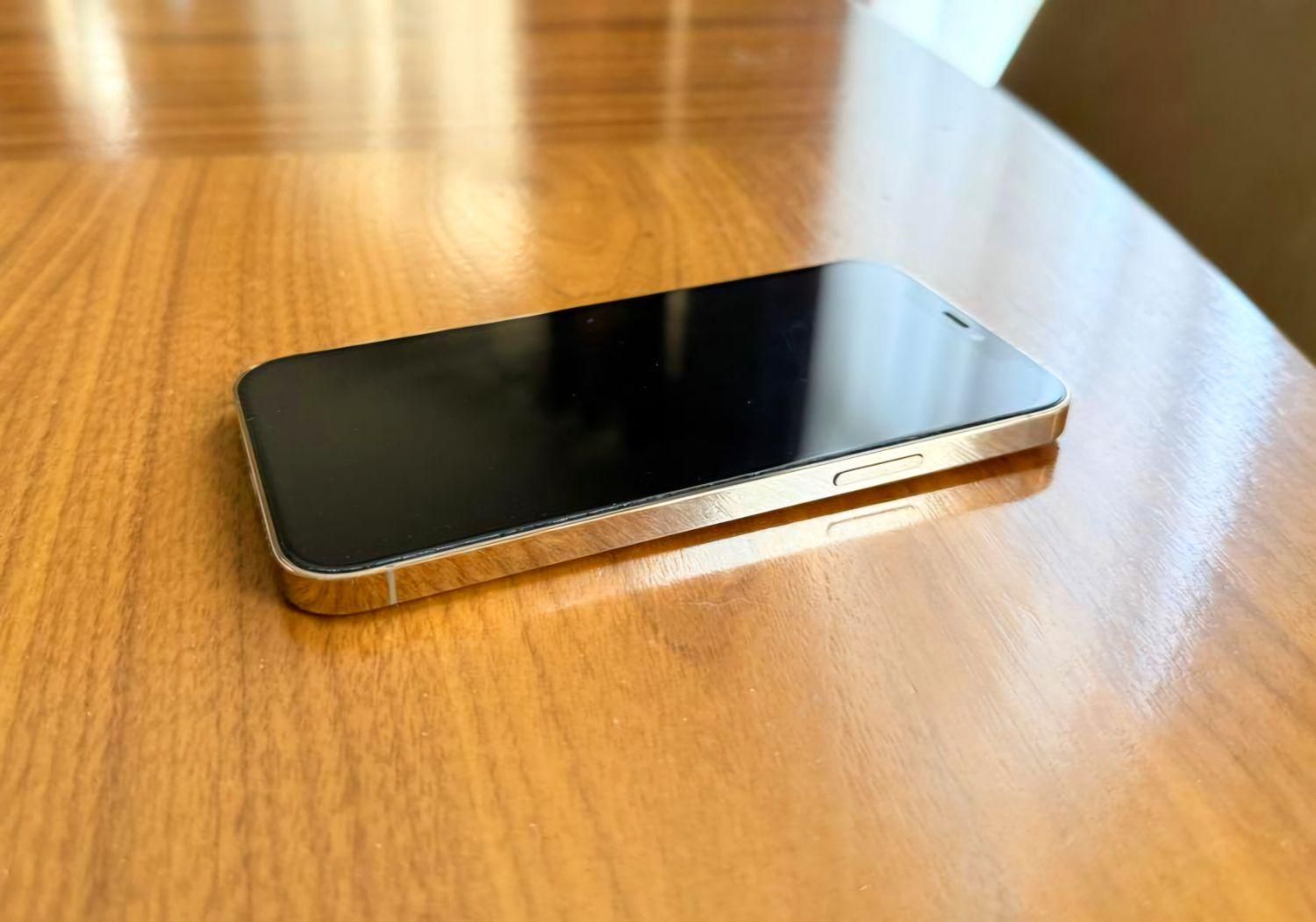 اپل iPhone 12 Pro با حافظهٔ ۲۵۶ گیگابایت|موبایل|تهران, قبا|دیوار