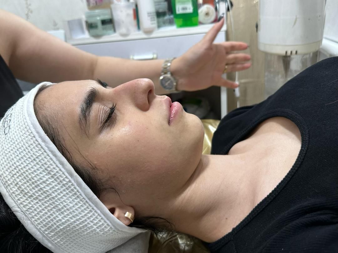 انجام تمامی خدمات پاکسازی پوست و لیفتینگ صورت|خدمات آرایشگری و زیبایی|تهران, خلیج فارس|دیوار