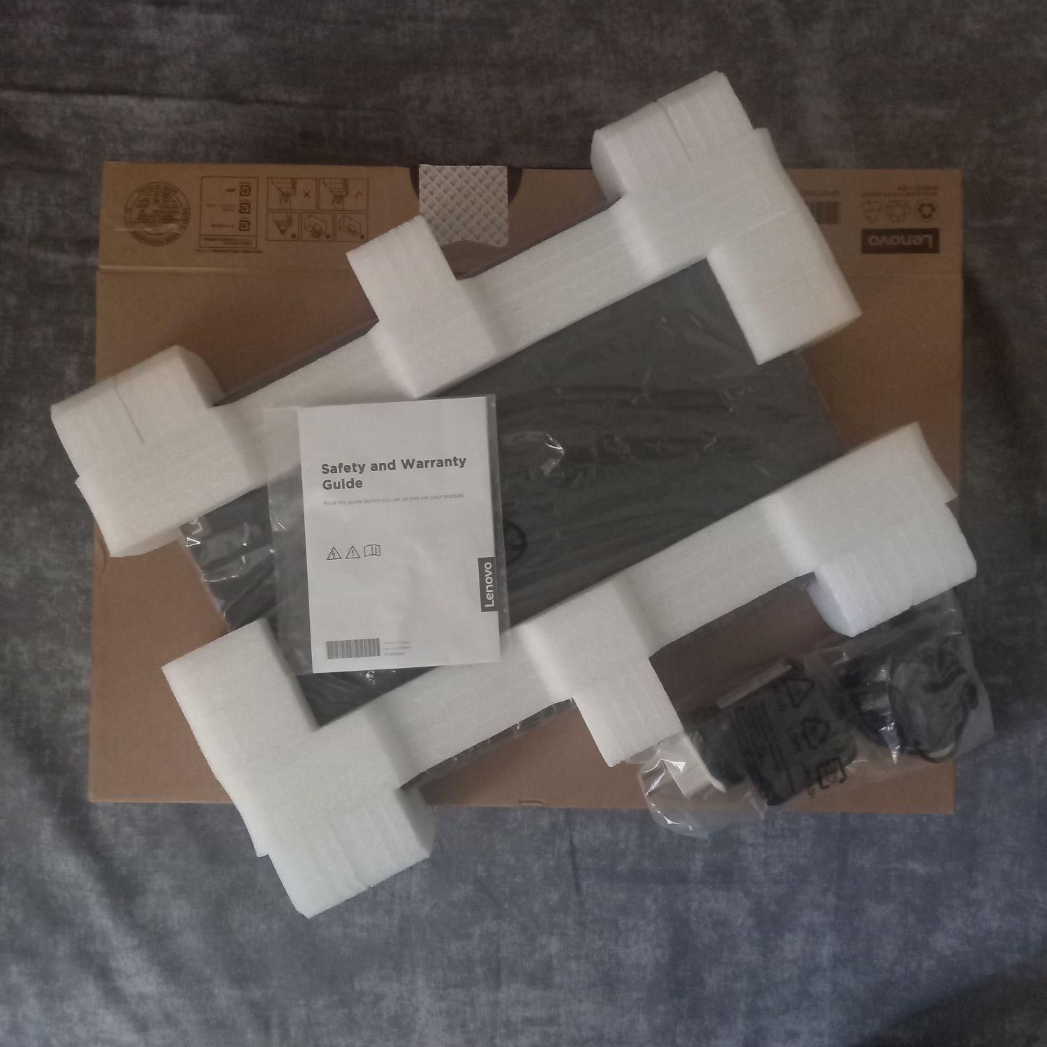 لپ‌تاپ lenovo مدل v15|رایانه همراه|تهران, خواجه نظام الملک|دیوار