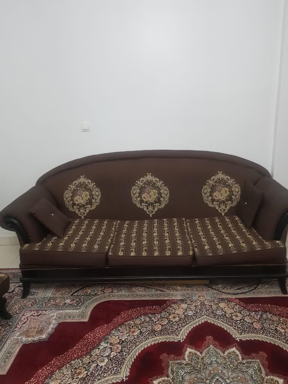 مبلمان ۷نفره کلاسیک|مبلمان خانگی و میز عسلی|تهران, چهارصد دستگاه|دیوار