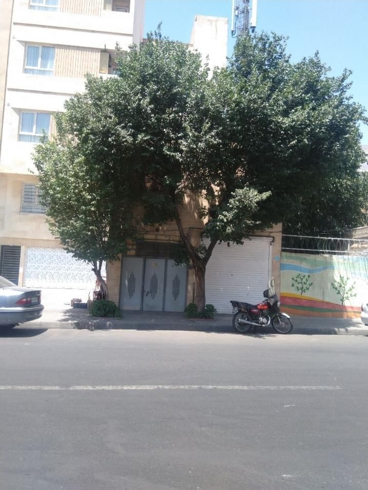 فروش خانه۷۳ متری با ۱۷ متر مغازه در اتابک|فروش زمین و ملک کلنگی|تهران, اتابک|دیوار