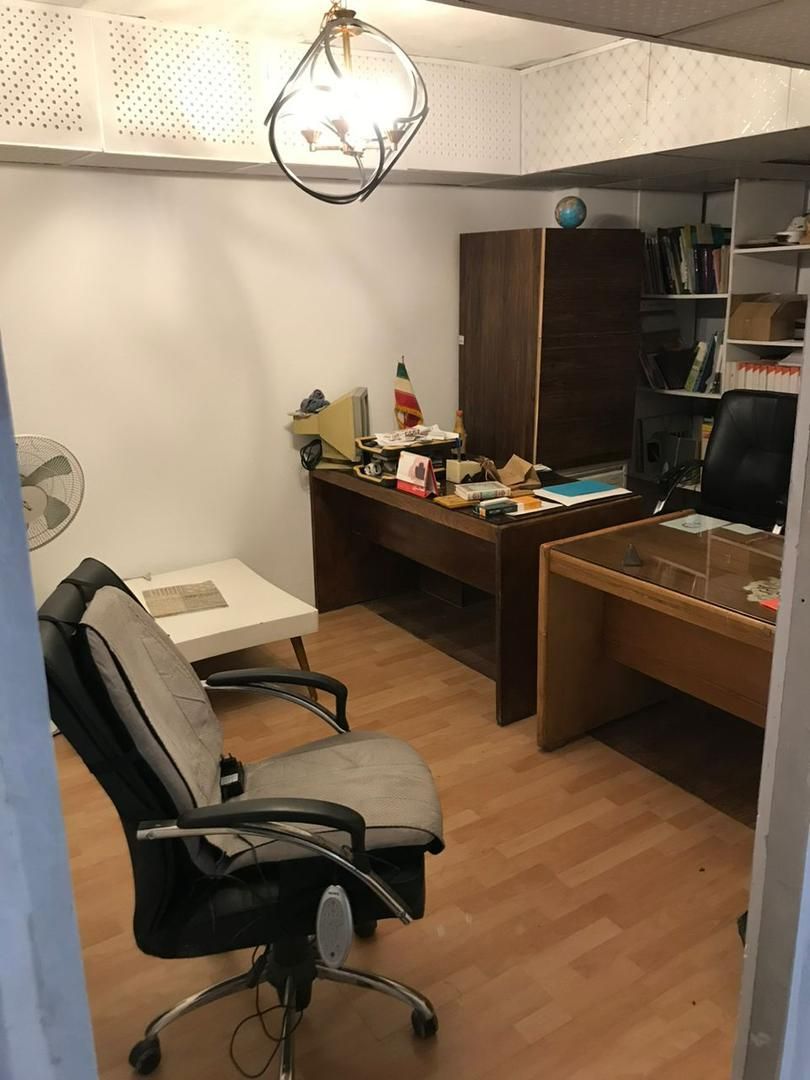 بر اصلی مرزداران ۱۸۵ متر سند اداری|اجارهٔ دفتر کار، اتاق اداری، مطب|تهران, شهرک ژاندارمری|دیوار