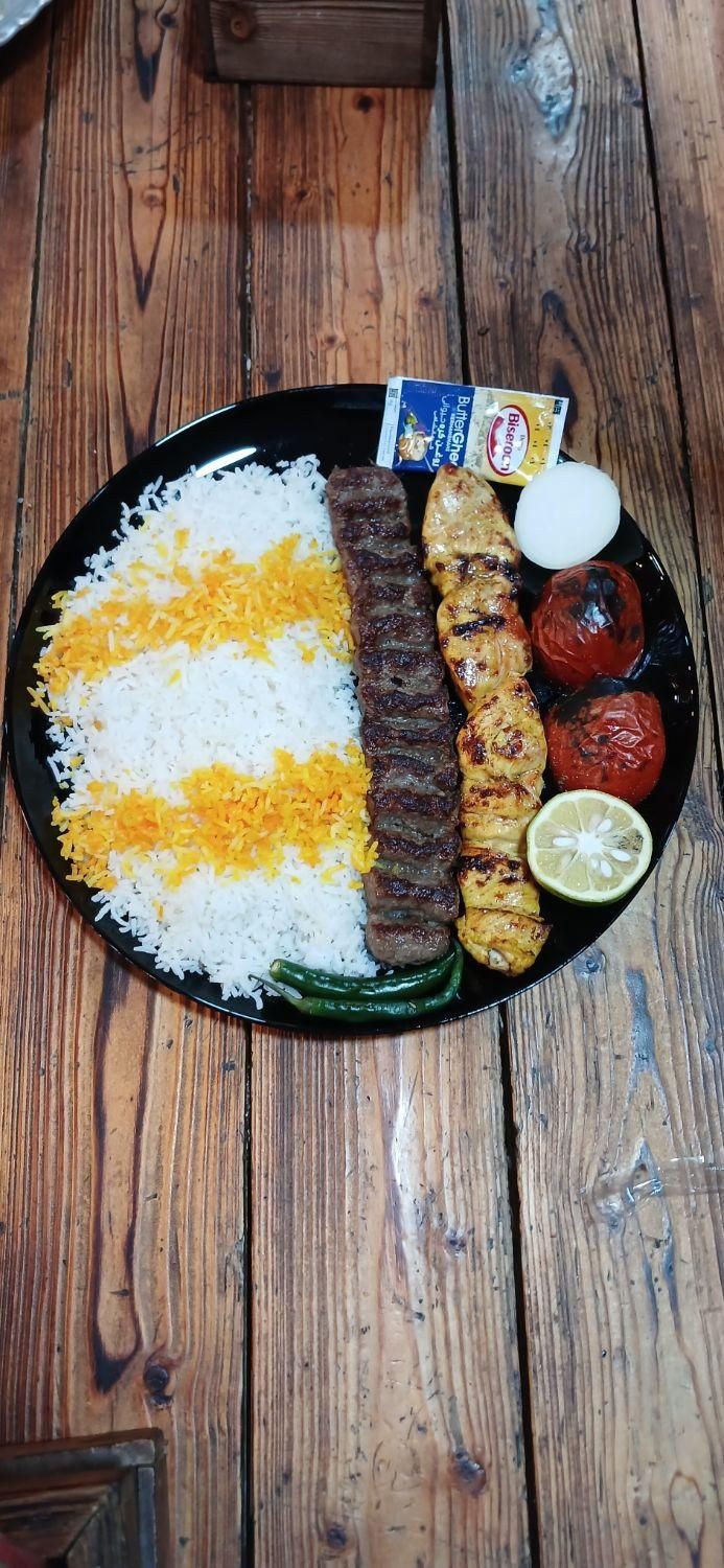 استخدام کارگر ونیروی کار در کبابی، رستوران|استخدام خدمات فروشگاه و رستوران|تهران, جنت‌آباد شمالی|دیوار