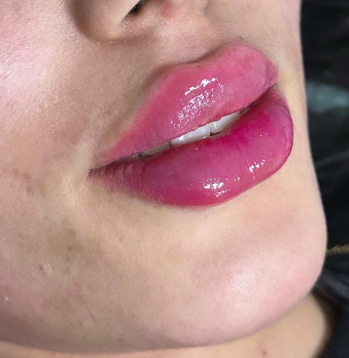 فیلر/ژل لب صورت کاشت مژه روباهی/کایلی..|خدمات آرایشگری و زیبایی|پاکدشت, |دیوار