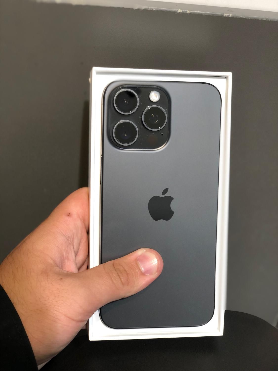 iPhone 15 Pro Max با حافظهٔ ۲۵۶ گیگابایت|موبایل|تهران, اقدسیه|دیوار