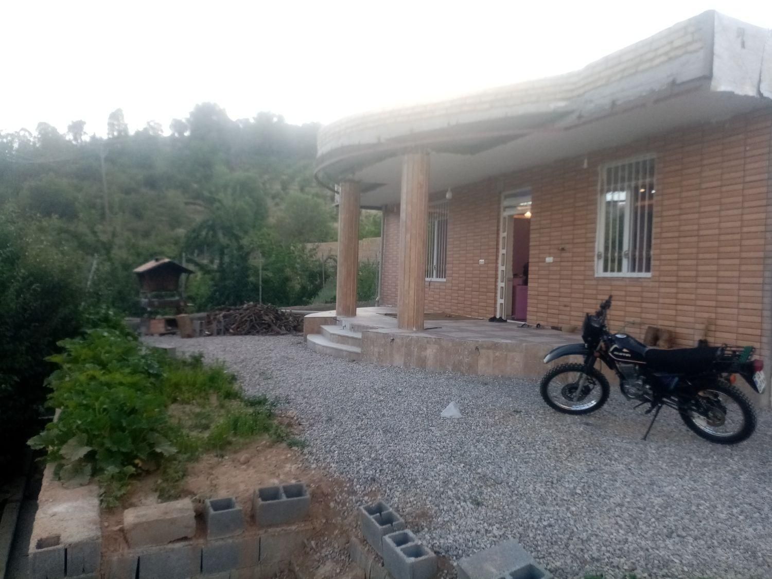 ویلاباغ سیسخت .کوخدان ۲۰۰۰ متری|اجارهٔ کوتاه‌مدت ویلا و باغ|سی‌سخت, |دیوار