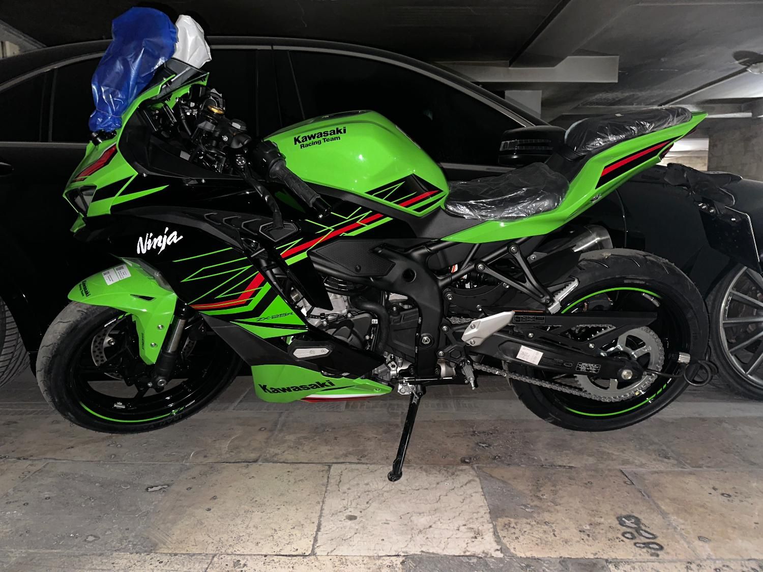 نینجا ۴ سیلندر فول صفر خشک zx25r|موتورسیکلت|تهران, پاسداران|دیوار