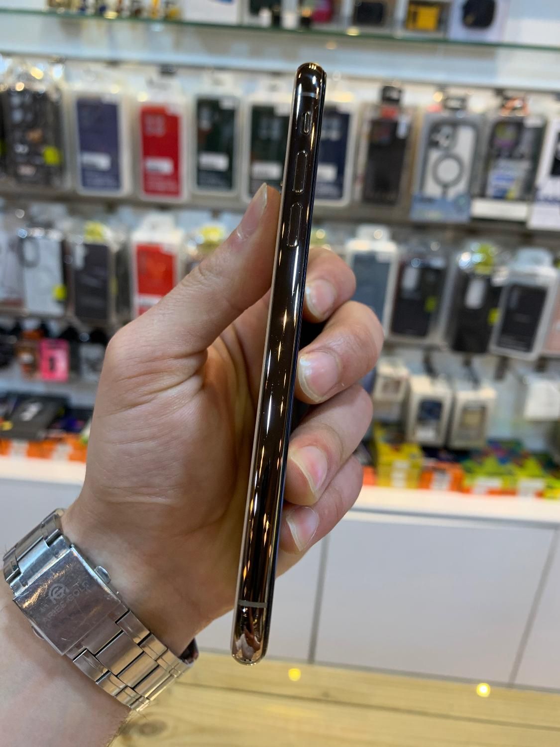 اپل iPhone XS کارتن اصلی|موبایل|اصفهان, خواجو|دیوار