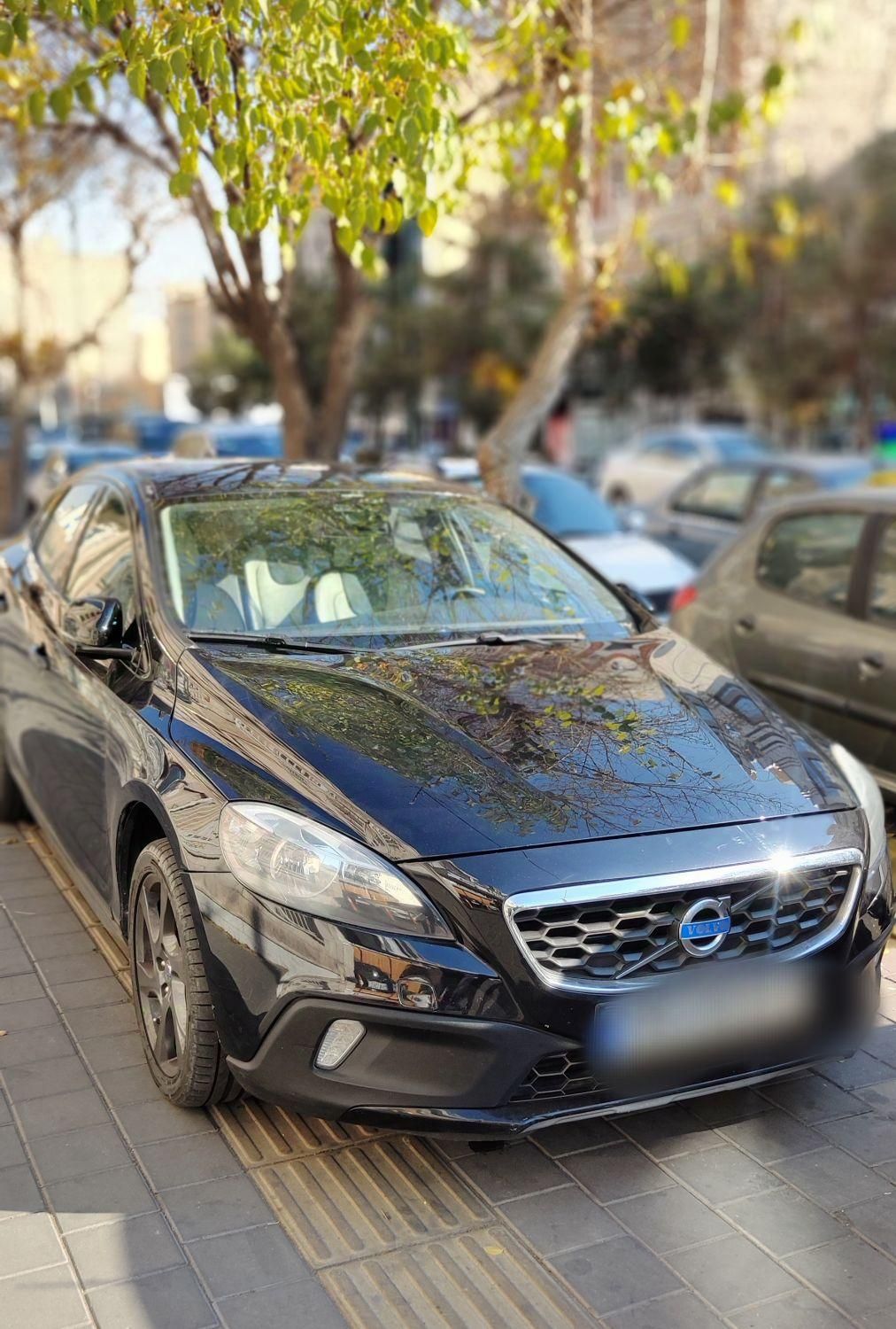 ولوو volvo v40|خودرو سواری و وانت|تهران, شهرک غرب|دیوار