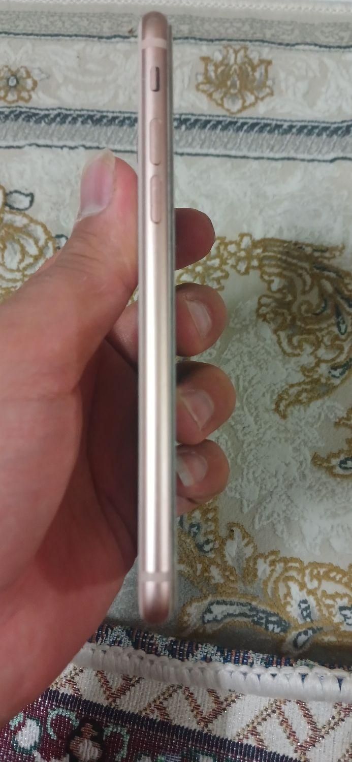 اپل iPhone 8 با حافظهٔ ۶۴ گیگابایت|موبایل|تهران, نازی‌آباد|دیوار