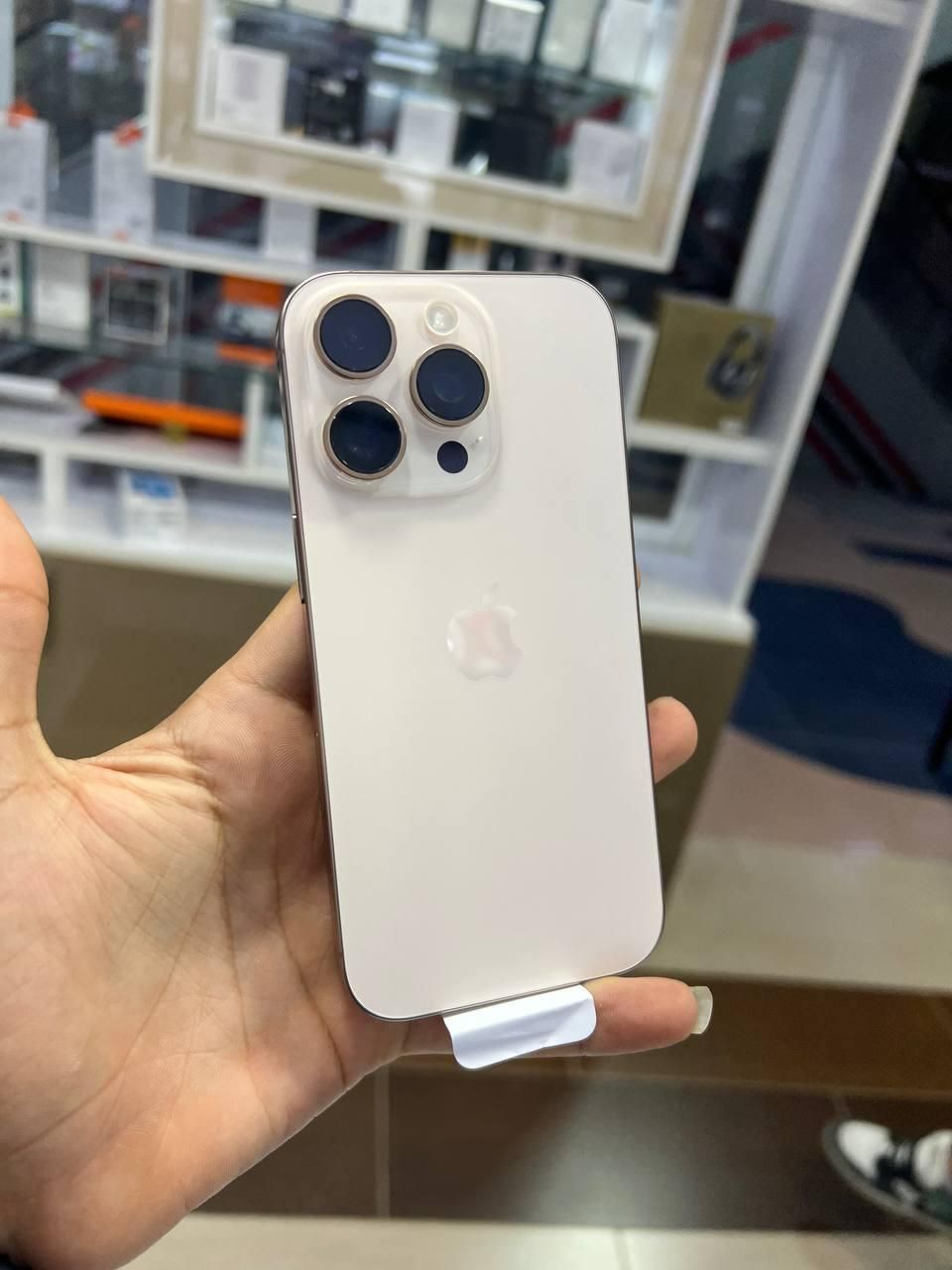 اپل iPhone 16 Pro با حافظهٔ ۲۵۶ گیگابایت|موبایل|کرمانشاه, |دیوار