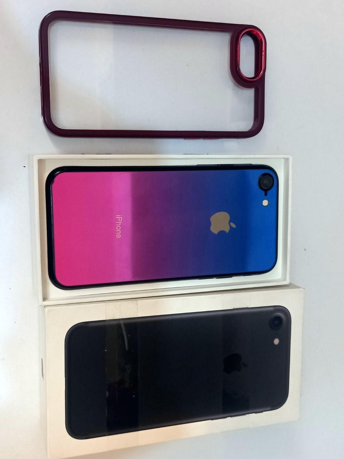 اپل iPhone 7 با حافظهٔ ۳۲ گیگابایت|موبایل|قم, آزادگان|دیوار