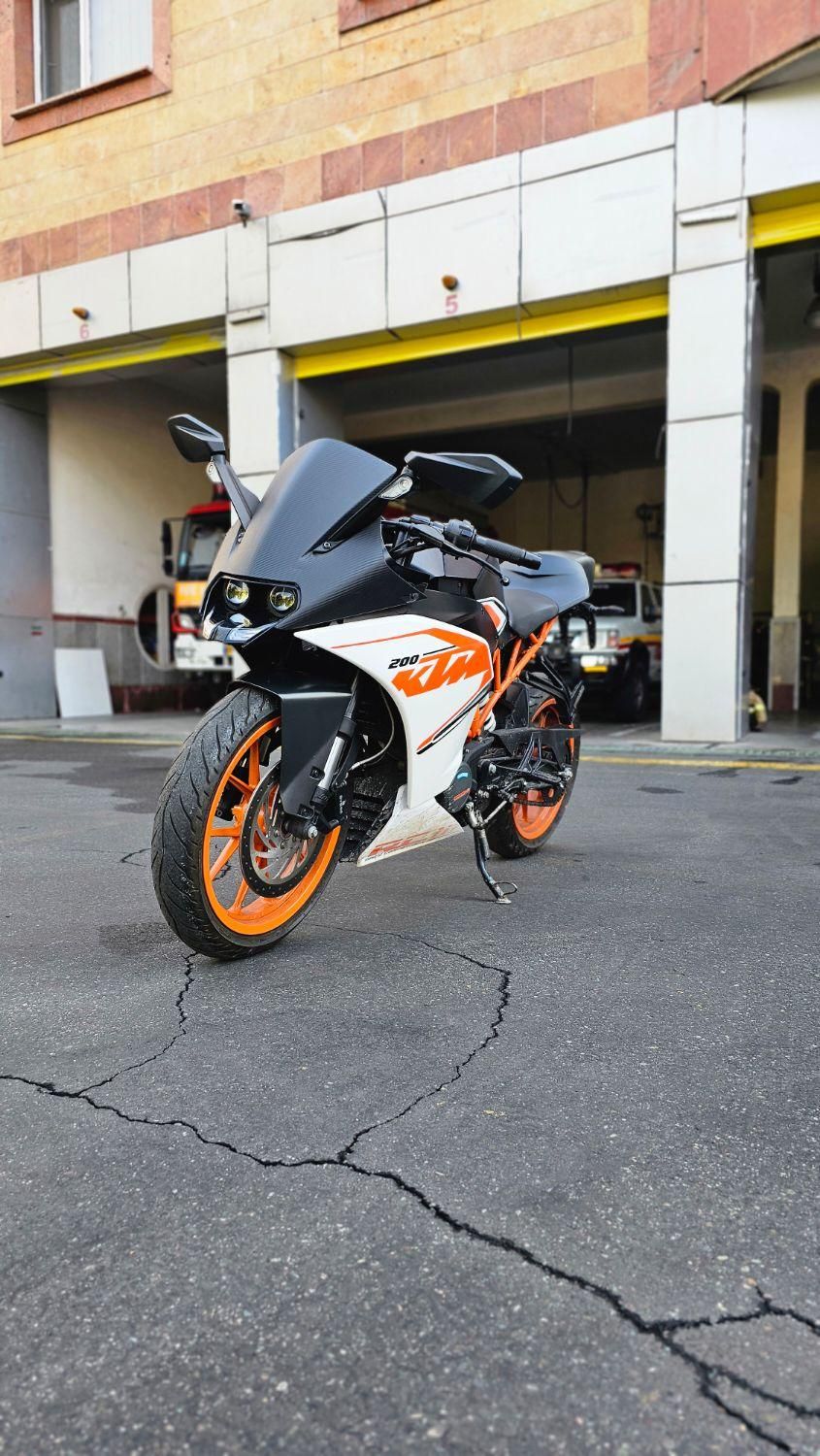 ktm RC 200|موتورسیکلت|تهران, تهرانپارس غربی|دیوار