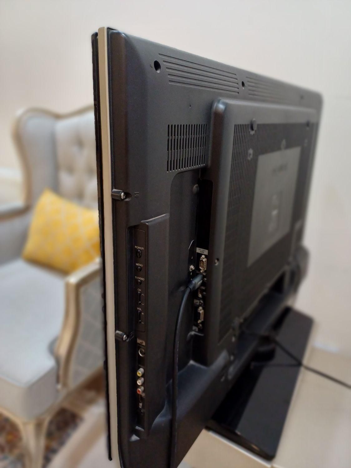 LCD42 اینچ شارپ|تلویزیون و پروژکتور|تهران, مرزداران|دیوار