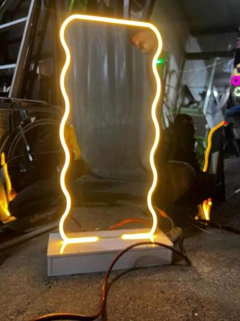 کد الف A آینه دفرمه ،مینیمال نور دار LED|آینه|تهران, خانی‌آباد|دیوار