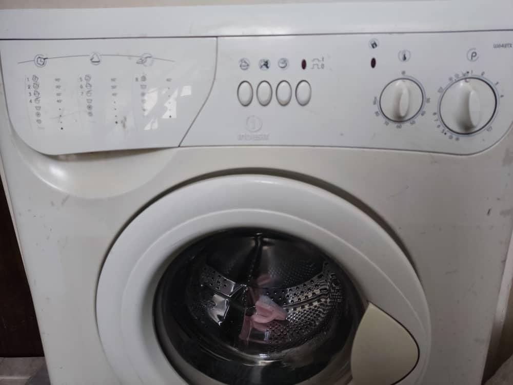 ماشین لباسشویی ایندزیت - Indesit|ماشین لباسشویی و خشک‌کن لباس|تهران, سرآسیاب مهرآباد|دیوار
