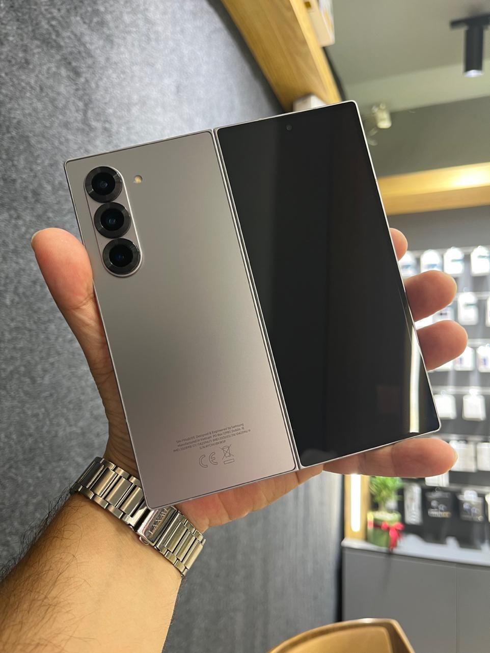 سامسونگ Galaxy Z Fold6 با حافظهٔ ۲۵۶ گیگابایت|موبایل|تهران, دربند|دیوار