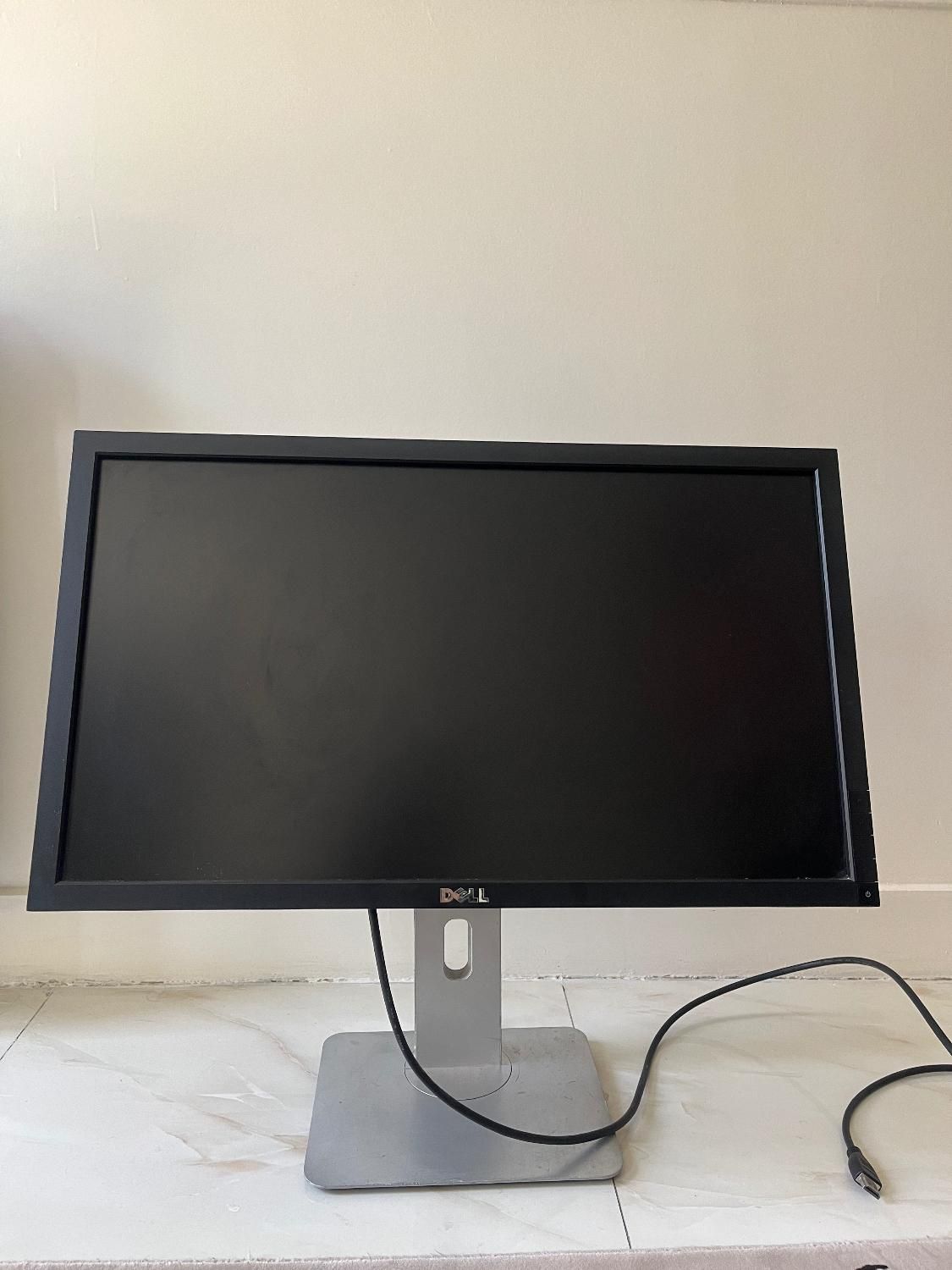 مانیتور ۲۲ اینچ آمریکایی برند Dell|رایانه رومیزی|تهران, نیلوفر|دیوار