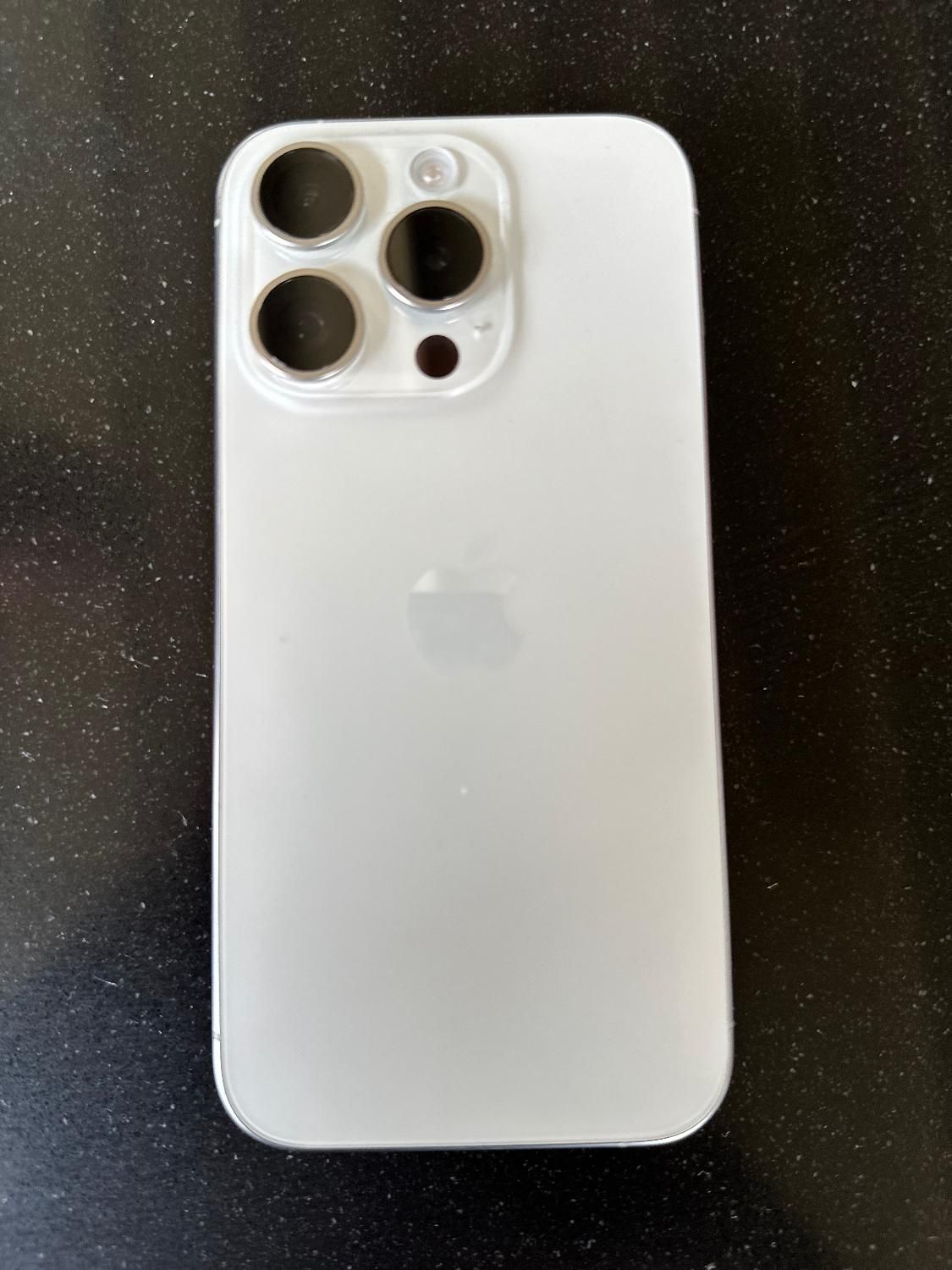 iPhone 15 pro 256 zaa سفید|موبایل|تهران, جنت‌آباد مرکزی|دیوار