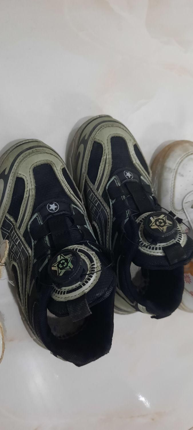 کفش اسپورت مارک|کفش و لباس بچه|شیراز, فضل‌آباد|دیوار