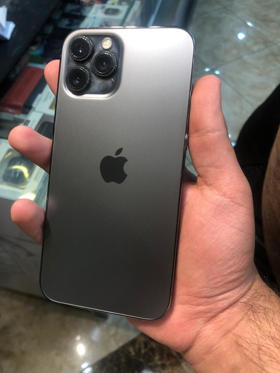 iPhone 12 Pro Max با حافظهٔ ۲۵۶ گیگابایت|موبایل|تهران, اقدسیه|دیوار