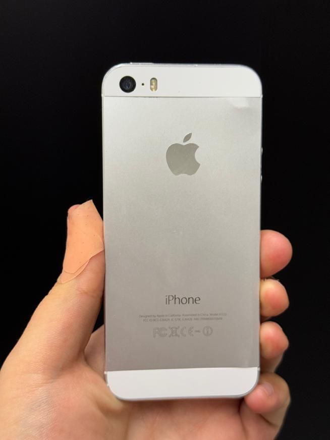 اپل iPhone 5s سیلور ریجستر شده|موبایل|تهران, نیاوران|دیوار