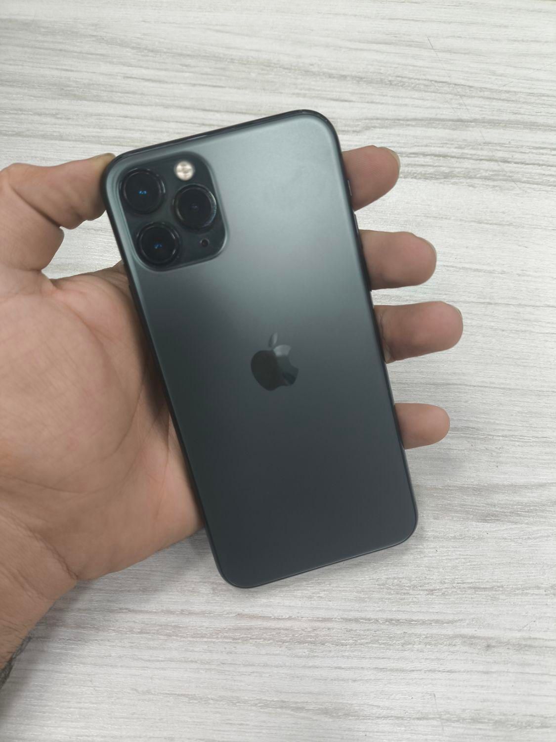 اپل iPhone 11 Pro با حافظهٔ ۲۵۶ گیگابایت|موبایل|آمل, |دیوار