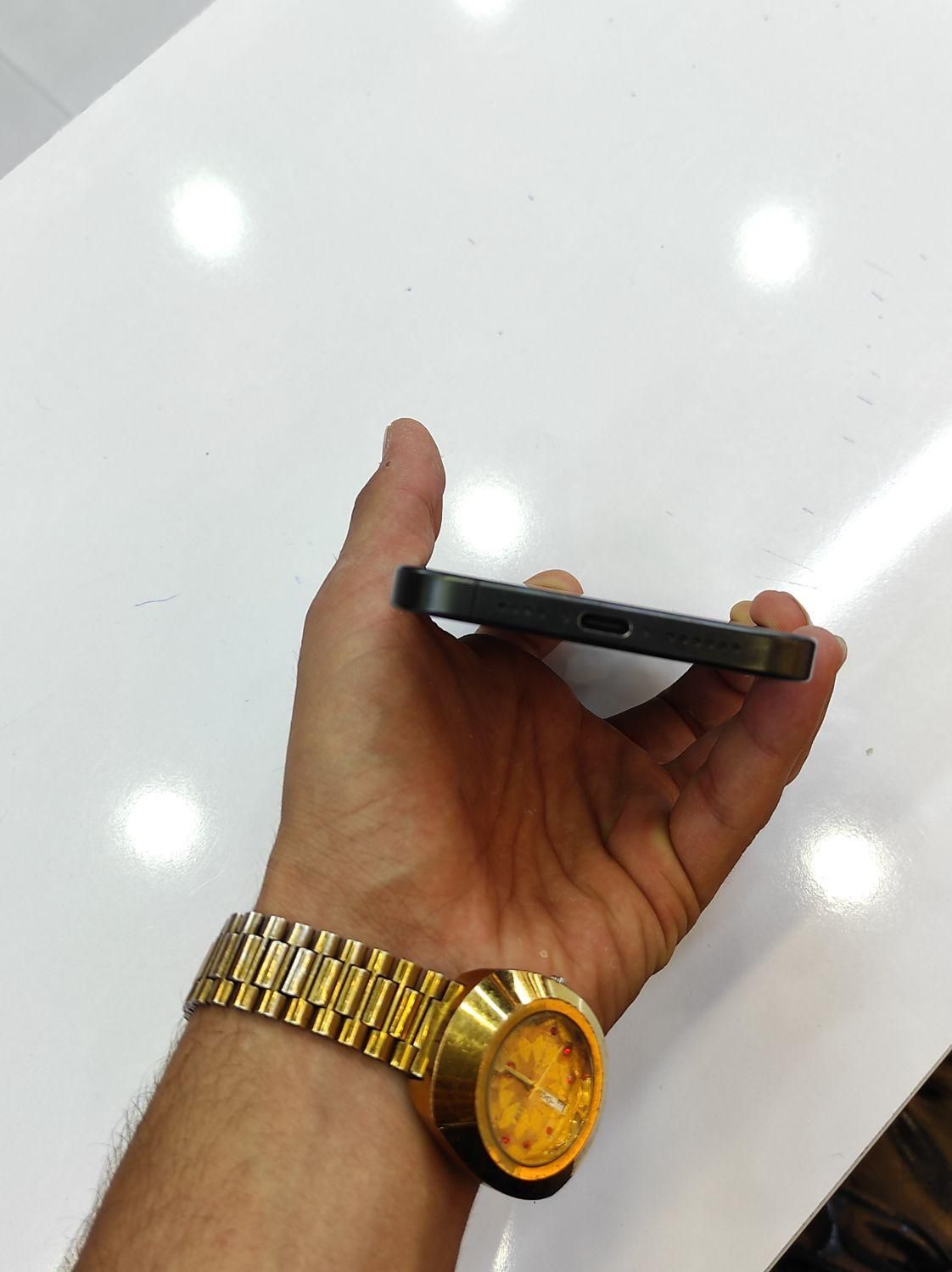 اپل iPhone 15 Pro Max با حافظهٔ ۲۵۶ گیگابایت|موبایل|مشهد, احمدآباد|دیوار