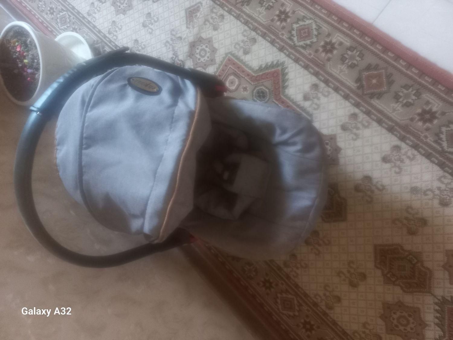 یه عددکالکسه وکریروساک لباس بچه|کالسکه و لوازم جانبی|تهران, افسریه|دیوار