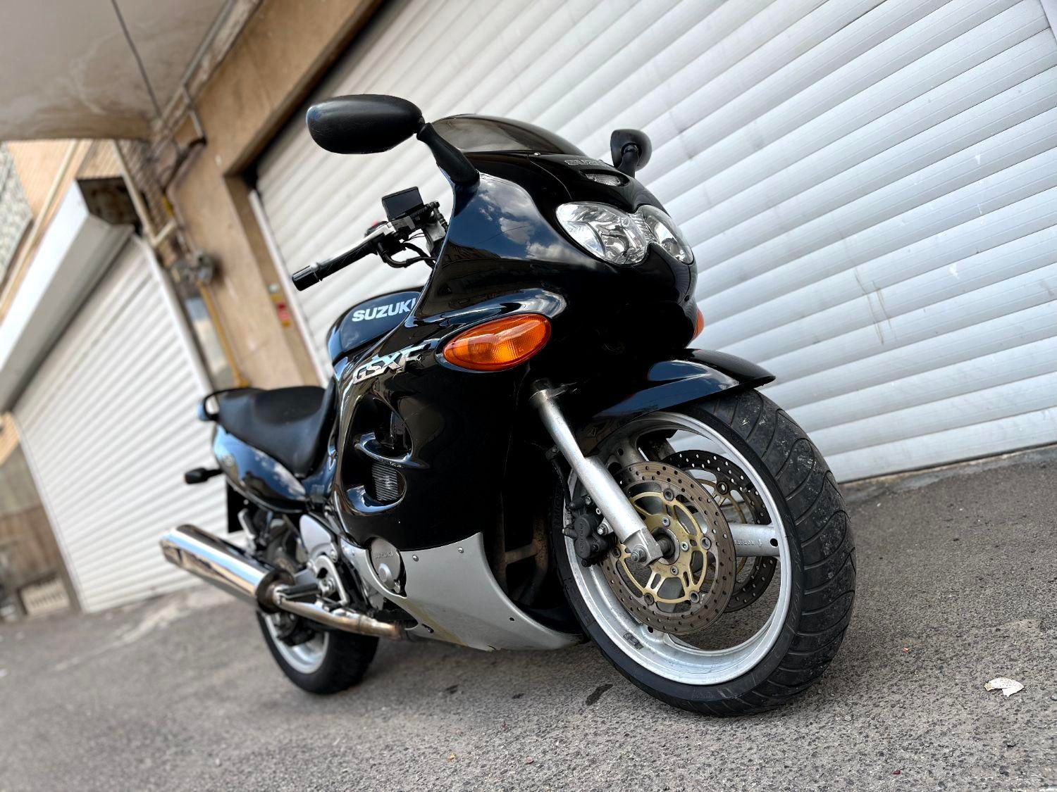سوزوکی gsxf750 موتور سنگین|موتورسیکلت|تهران, صادقیه|دیوار