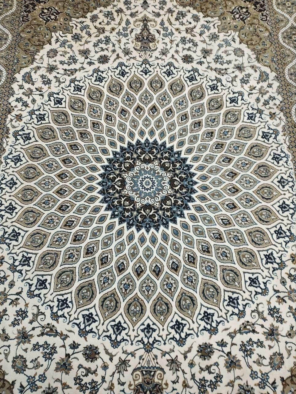قالی سلیمان درجه یک (ماشینی) شناسنامه دار|فرش|تهران, هروی|دیوار