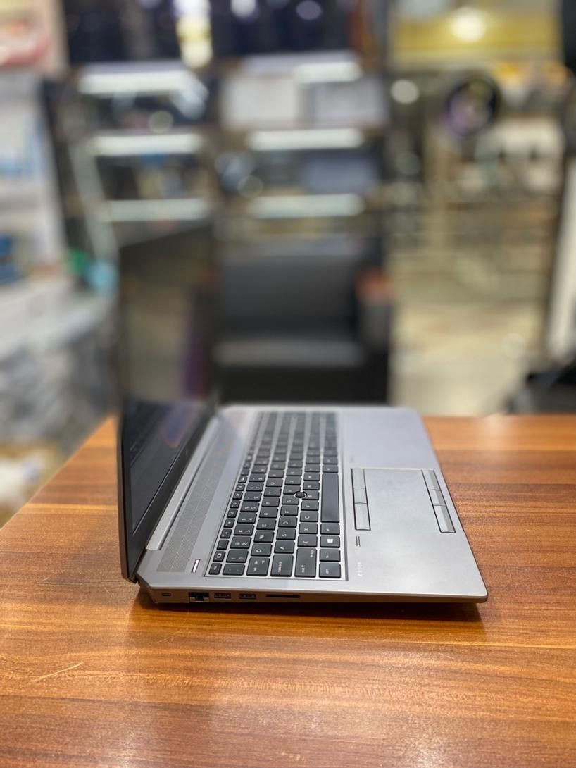 برند حرفه ایی HP zbookهشت هسته ایی با ۴ گیگ گرافیک|رایانه همراه|اهواز, طالقانی|دیوار