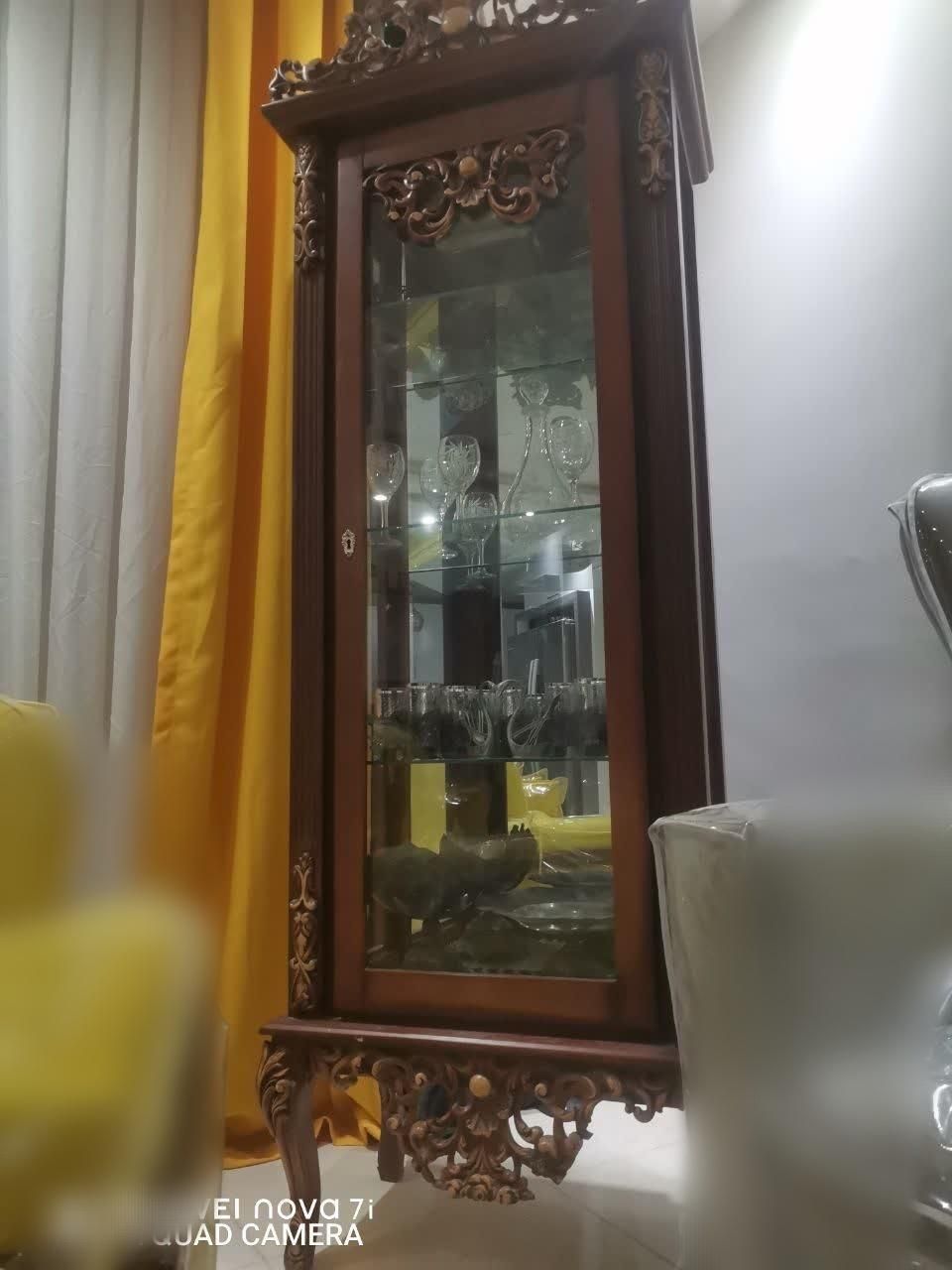 میز تلویزیون و آینه و کنسول و بوفه|بوفه، ویترین، کنسول|شاهین‌شهر, شهرک پردیس|دیوار