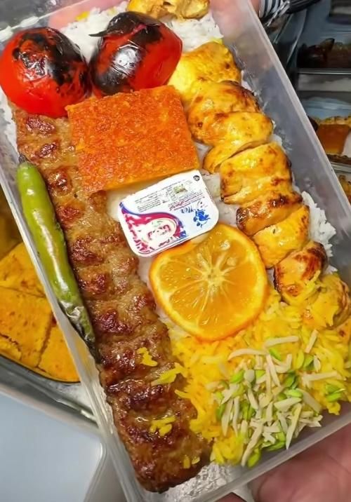 آشپز حرفه ای ایرانی پز برای کترینگ|استخدام خدمات فروشگاه و رستوران|شهریار, |دیوار