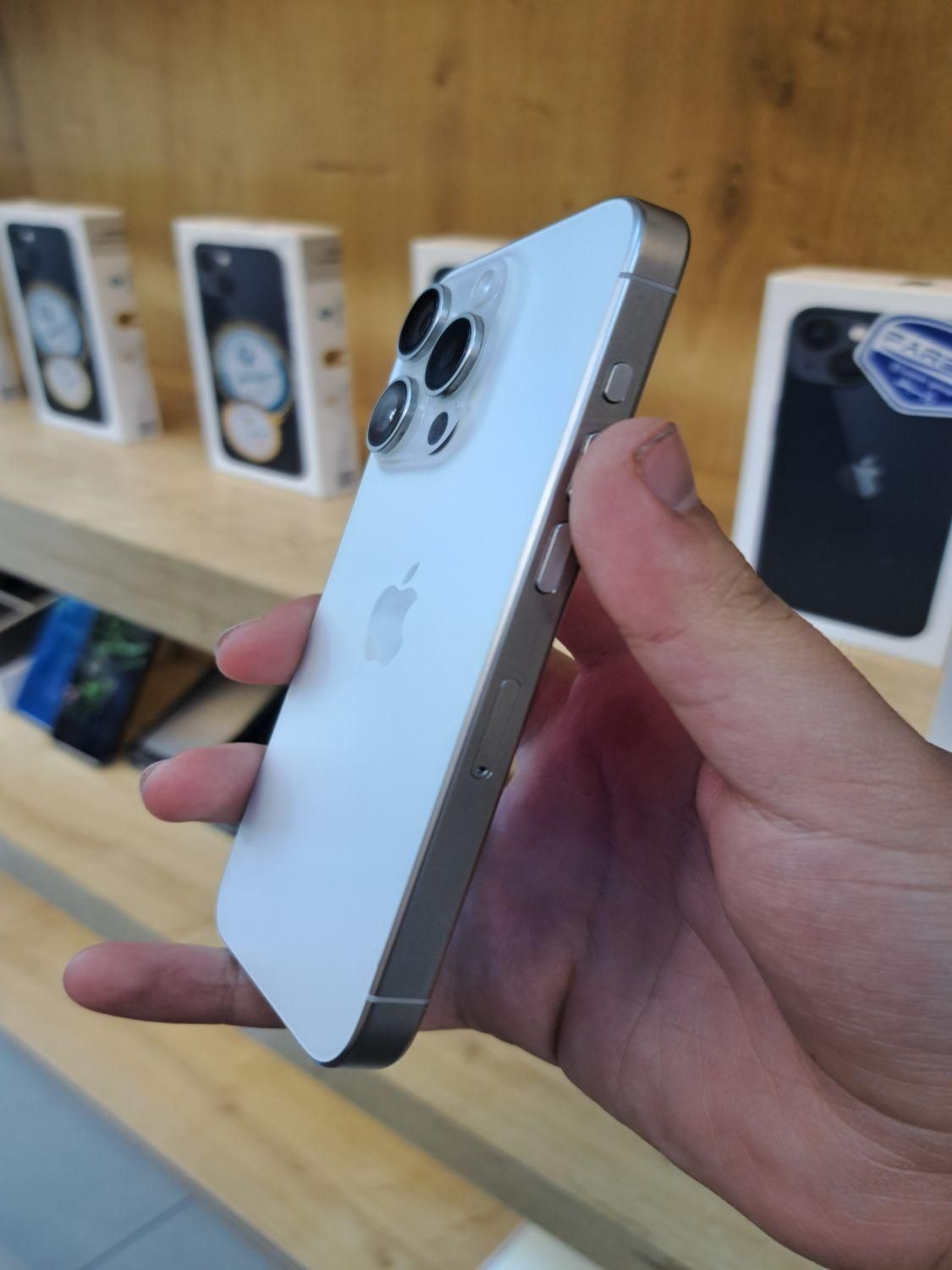 اپل iPhone 13 Pro با حافظهٔ ۲۵۶ گیگابایت|موبایل|اصفهان, احمدآباد|دیوار